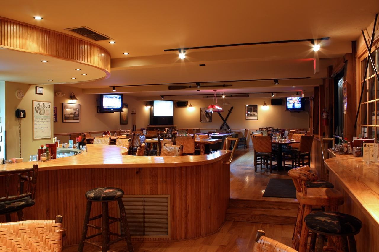 Mountain Lake Lodge Woods Bay 外观 照片